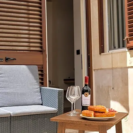 Al Chiasso 12 Bed & Breakfast Monopoli